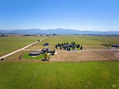 View/Area - 13945 Galloping Rd, Mccall, ID 83638 photo 2 of 2