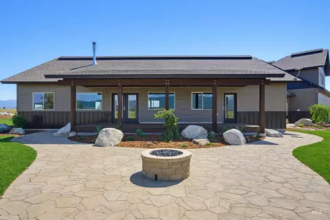Exterior - 13945 Galloping Rd, Mccall, ID 83638 photo 5 of 13