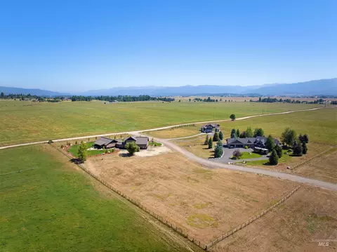 View/Area - 13945 Galloping Rd, Mccall, ID 83638 photo 1 of 2