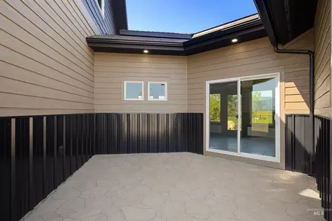 Exterior - 13945 Galloping Rd, Mccall, ID 83638 photo 9 of 13