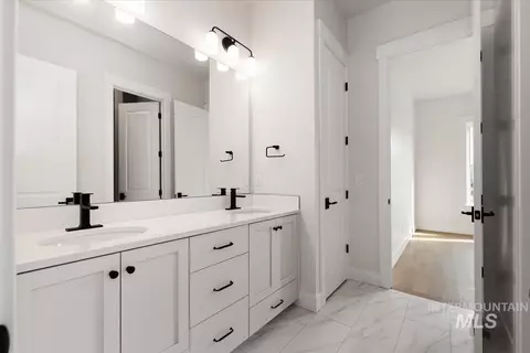 Bath - 7310 W Palamas Dr, Eagle, ID 83616 photo 1 of 7