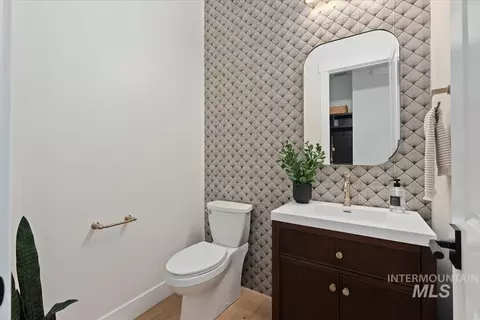 Bath - 7310 W Palamas Dr, Eagle, ID 83616 photo 2 of 7