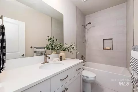 Bath - 7310 W Palamas Dr, Eagle, ID 83616 photo 7 of 7