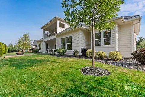Exterior - 7310 W Palamas Dr, Eagle, ID 83616 photo 5 of 6