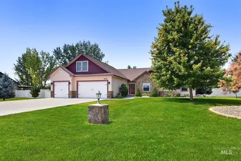 Exterior - 15585 Moonstruck Dr, Caldwell, ID 83607 photo 2 of 10