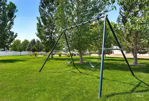 Exterior - 15585 Moonstruck Dr, Caldwell, ID 83607 photo 8 of 10