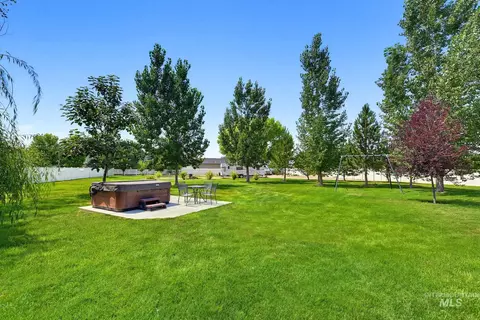 Exterior - 15585 Moonstruck Dr, Caldwell, ID 83607 photo 5 of 10