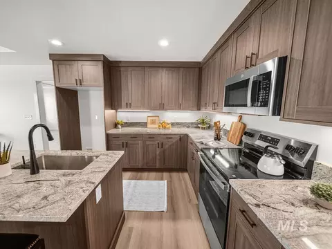 Kitchen - 1243 Magic Rd, Twin Falls, ID 83301 photo 3 of 3