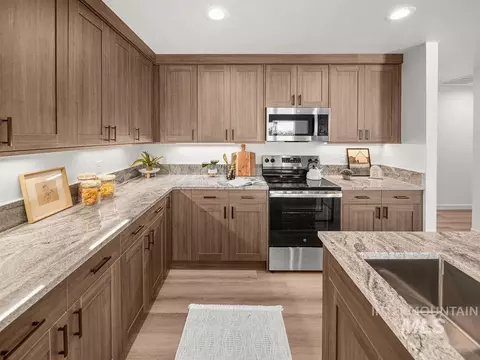 Kitchen - 1243 Magic Rd, Twin Falls, ID 83301 photo 2 of 3