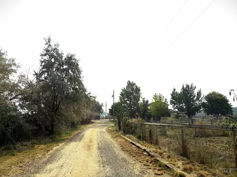 Exterior - 27924 Sand Rd, Parma, ID 83660 photo 12 of 13