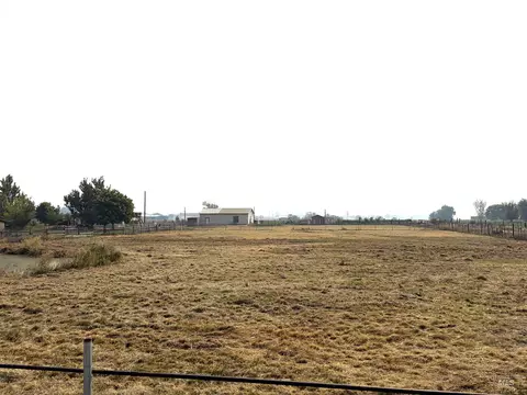 Exterior - 27924 Sand Rd, Parma, ID 83660 photo 10 of 13