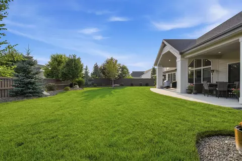 Exterior - 5301 W Strant St, Eagle, ID 83616 photo 5 of 10