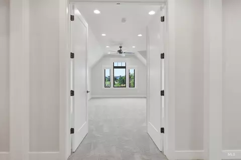 Entry Way - 5301 W Strant St, Eagle, ID 83616 photo 5 of 5