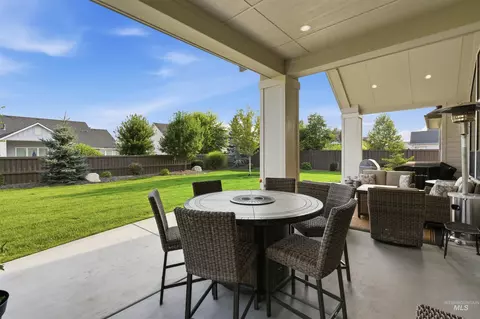 Exterior - 5301 W Strant St, Eagle, ID 83616 photo 7 of 10
