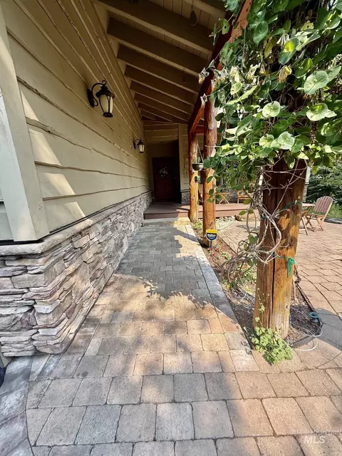 Exterior - 1455 Bitterroot Dr, Mccall, ID 83638 photo 1 of 9