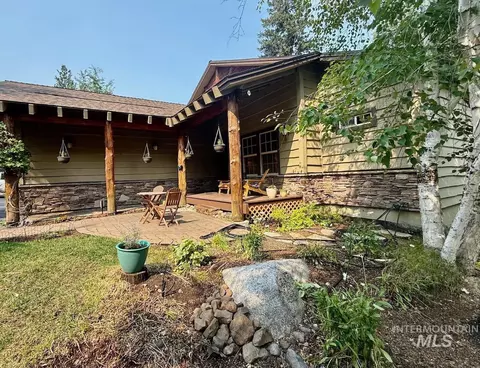 Exterior - 1455 Bitterroot Dr, Mccall, ID 83638 photo 2 of 9
