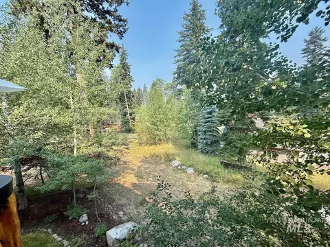 Exterior - 1455 Bitterroot Dr, Mccall, ID 83638 photo 5 of 9