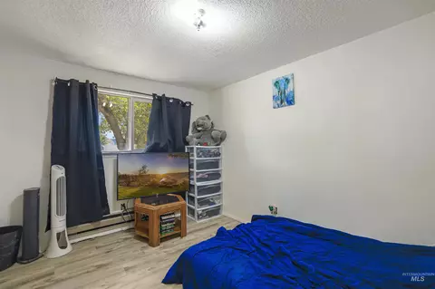 Bedroom - 218 7th Ave S, Buhl, ID 83316 photo 1 of 4