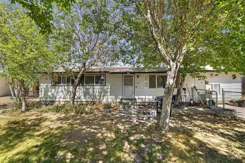 Exterior - 218 7th Ave S, Buhl, ID 83316 photo 4 of 8