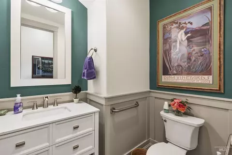 Bath - 5853 W Venetian Dr, Eagle, ID 83616 photo 7 of 7