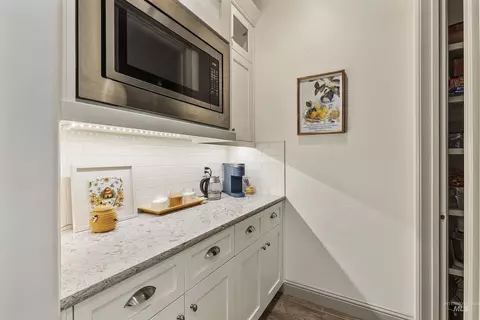Kitchen - 5853 W Venetian Dr, Eagle, ID 83616 photo 5 of 5