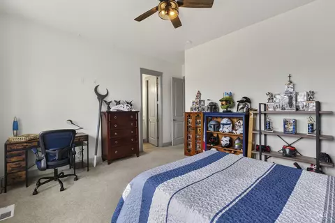 Bedroom - 5853 W Venetian Dr, Eagle, ID 83616 photo 3 of 5