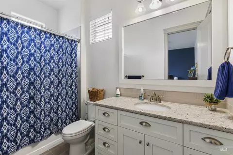 Bath - 5853 W Venetian Dr, Eagle, ID 83616 photo 5 of 7