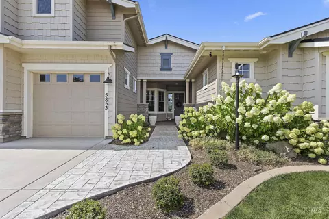 Exterior - 5853 W Venetian Dr, Eagle, ID 83616 photo 4 of 10
