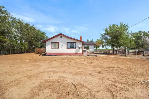 Exterior - 894 E 3700 N, Castleford, ID 83321 photo 6 of 12