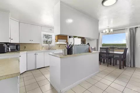 Kitchen - 894 E 3700 N, Castleford, ID 83321 photo 6 of 7