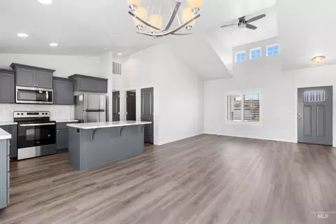 Other - 220 Pine Ave, Hansen, ID 83334 photo 2 of 10