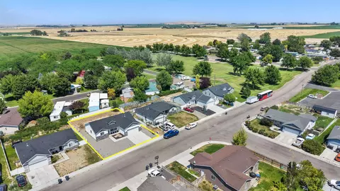 View/Area - 220 Pine Ave, Hansen, ID 83334 photo 3 of 9