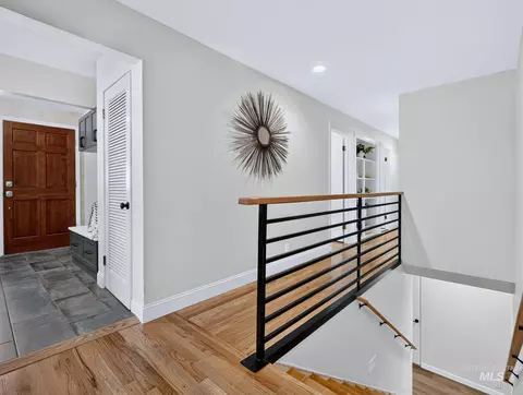 Entry Way - 820 N Argyll Dr, Boise, ID 83702 photo 5 of 6