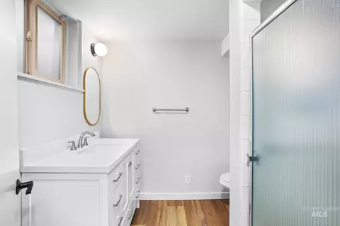 Bath - 820 N Argyll Dr, Boise, ID 83702 photo 4 of 4