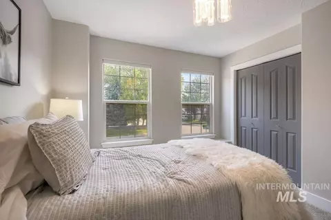 Bedroom - 2697 E Lakefork Dr, Eagle, ID 83616 photo 6 of 9