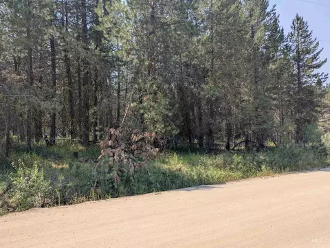 110 E Prospectors Dr, Cascade, ID 83611 photo 11