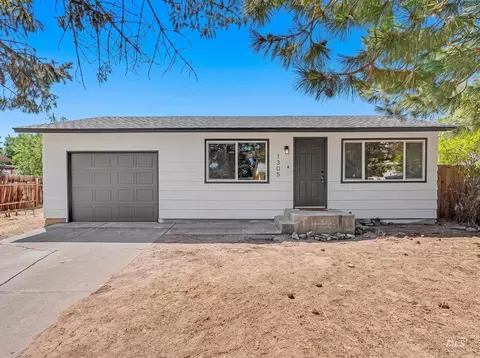 Exterior - 1305 N 2nd E, Mountain Home, ID 83647 photo 2 of 9
