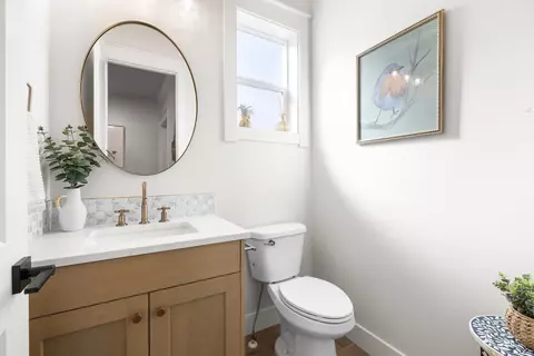 Bath - 6113 W Redland Dr, Eagle, ID 83616 photo 2 of 7
