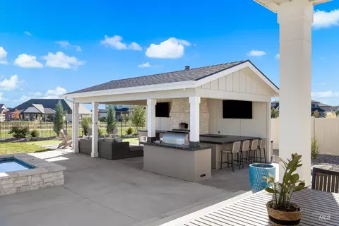 Exterior - 6113 W Redland Dr, Eagle, ID 83616 photo 3 of 7