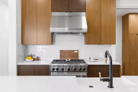 Kitchen - 55 E State St #302, Eagle, ID 83616 photo 4 of 5
