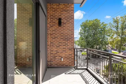 Exterior - 55 E State St #205, Eagle, ID 83616 photo 1 of 2