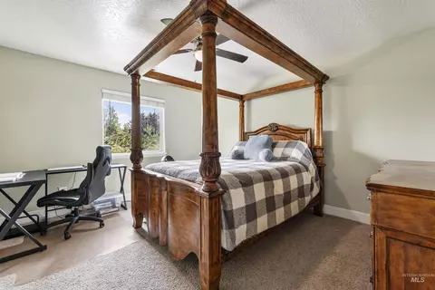 Bedroom - 565 E Anton St, Meridian, ID 83646 photo 4 of 7