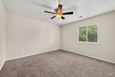Bedroom - 565 E Anton St, Meridian, ID 83646 photo 6 of 7