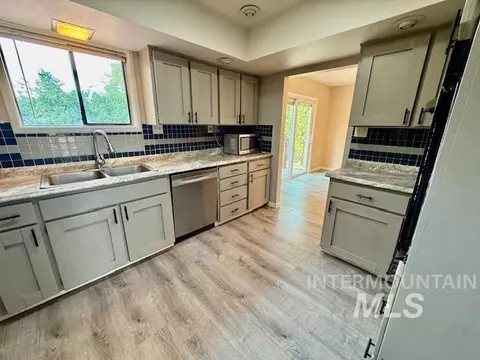 Kitchen - 1009 W Hemlock Ave, Lewiston, ID 83501 photo 1 of 3