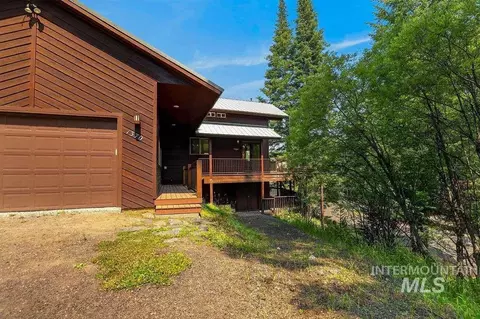 Exterior - 1370 Divot Ln, Mccall, ID 83638 photo 2 of 9
