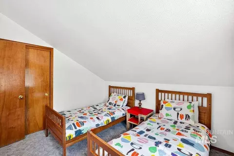 Bedroom - 1370 Divot Ln, Mccall, ID 83638 photo 3 of 7