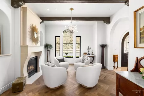Living - 1083 E Chardie Rd, Boise, ID 83702 photo 5 of 6