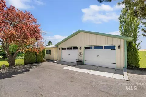 Exterior - 2225 E 1010 S, Hazelton, ID 83335 photo 2 of 14