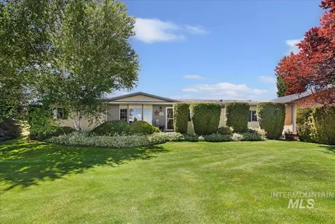 Exterior - 2225 E 1010 S, Hazelton, ID 83335 photo 3 of 14