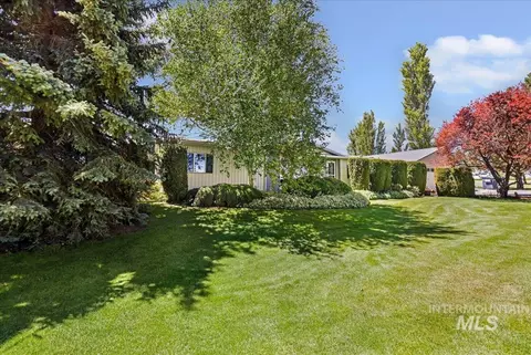 Exterior - 2225 E 1010 S, Hazelton, ID 83335 photo 4 of 14